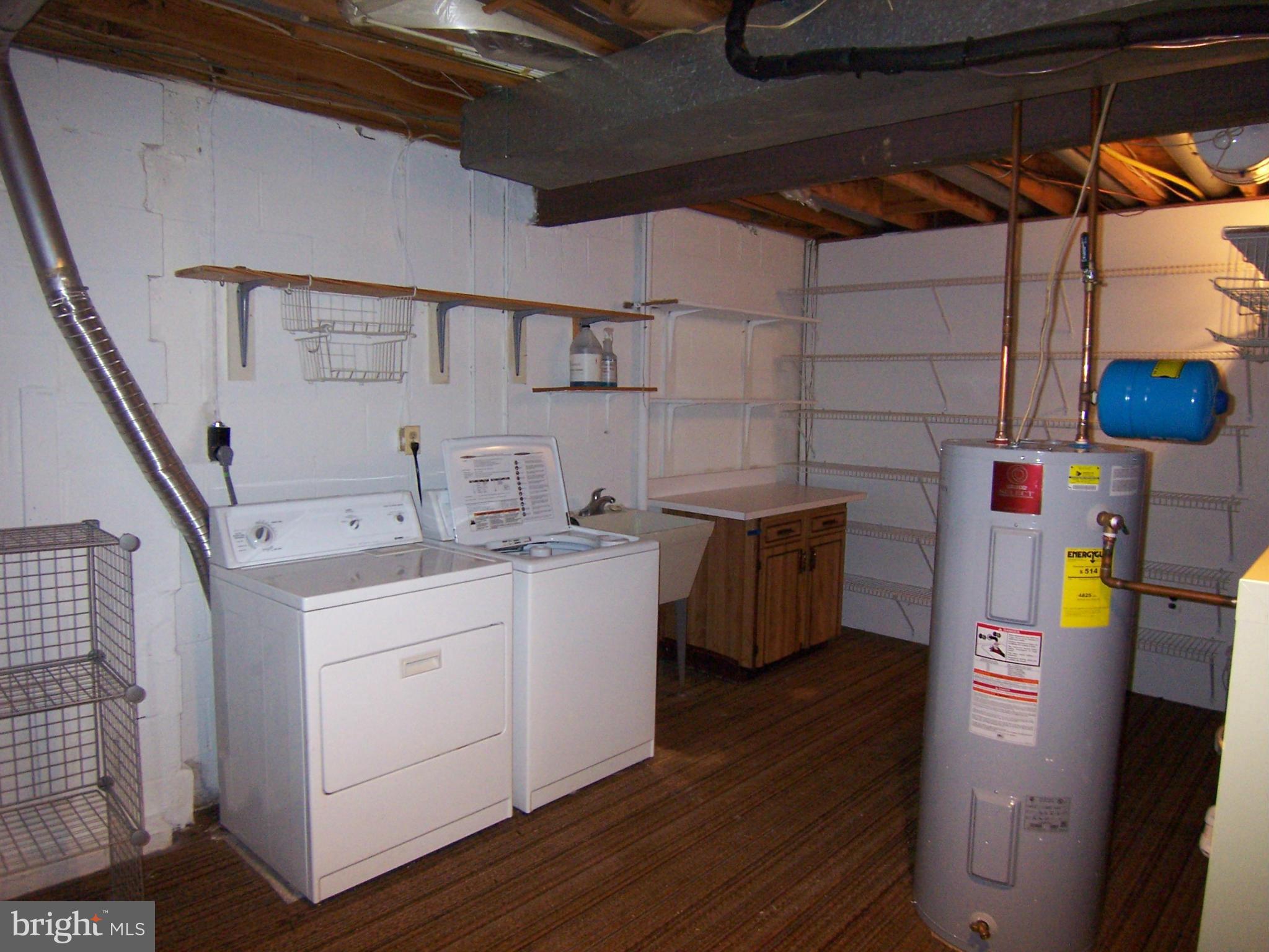 ROLAND SPRINGS - Residential