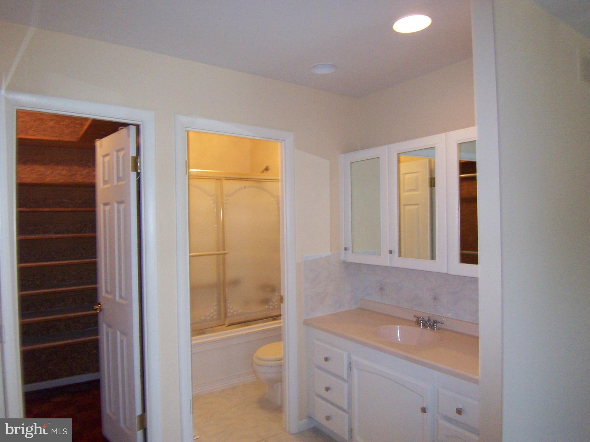 ROLAND SPRINGS - Residential