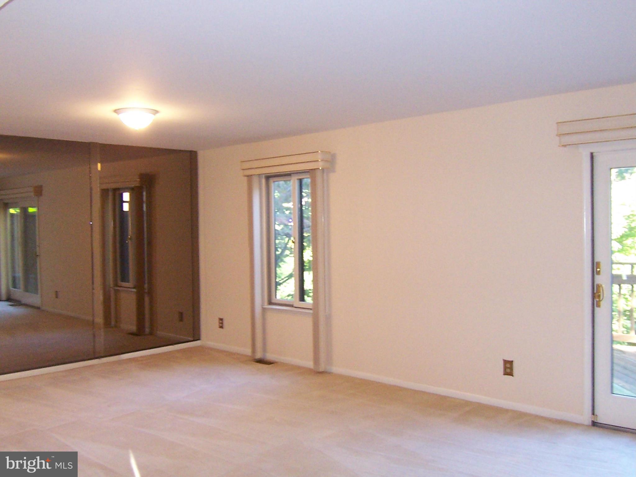 ROLAND SPRINGS - Residential