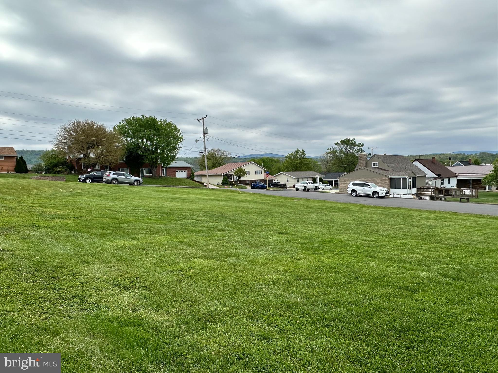 MOOMAU ADDITION - Land