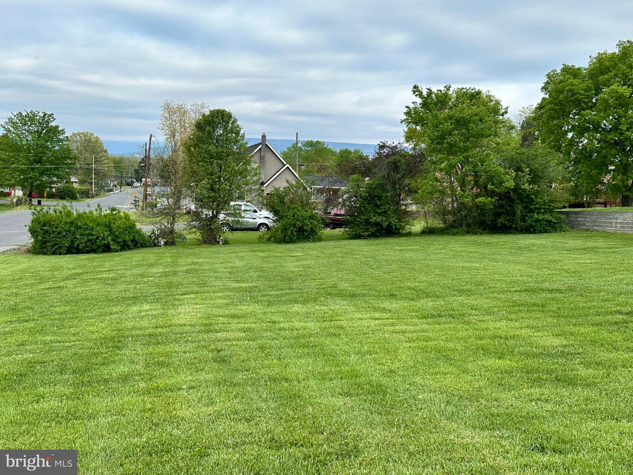 MOOMAU ADDITION - Land