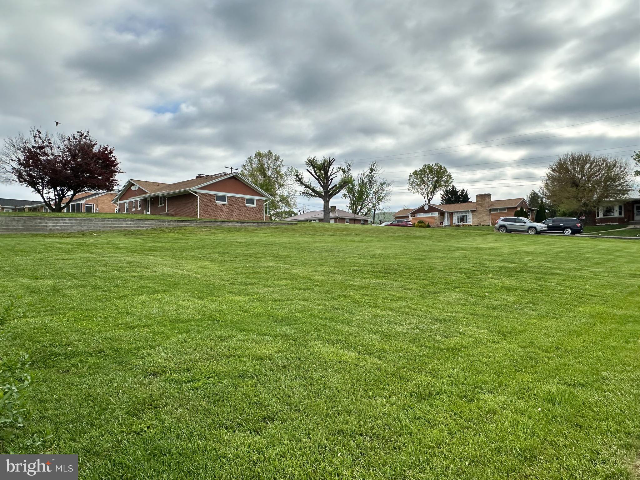 MOOMAU ADDITION - Land