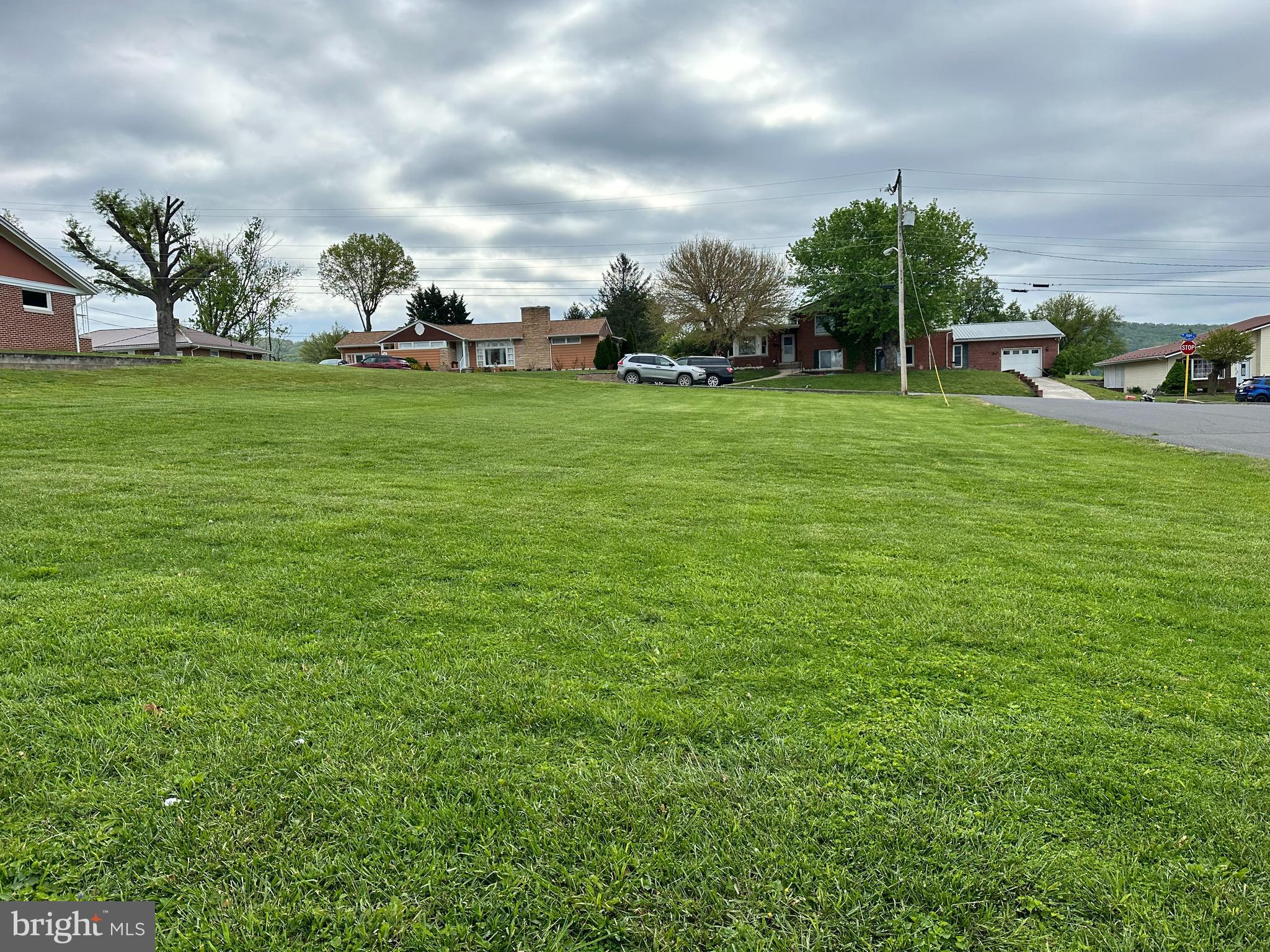 MOOMAU ADDITION - Land