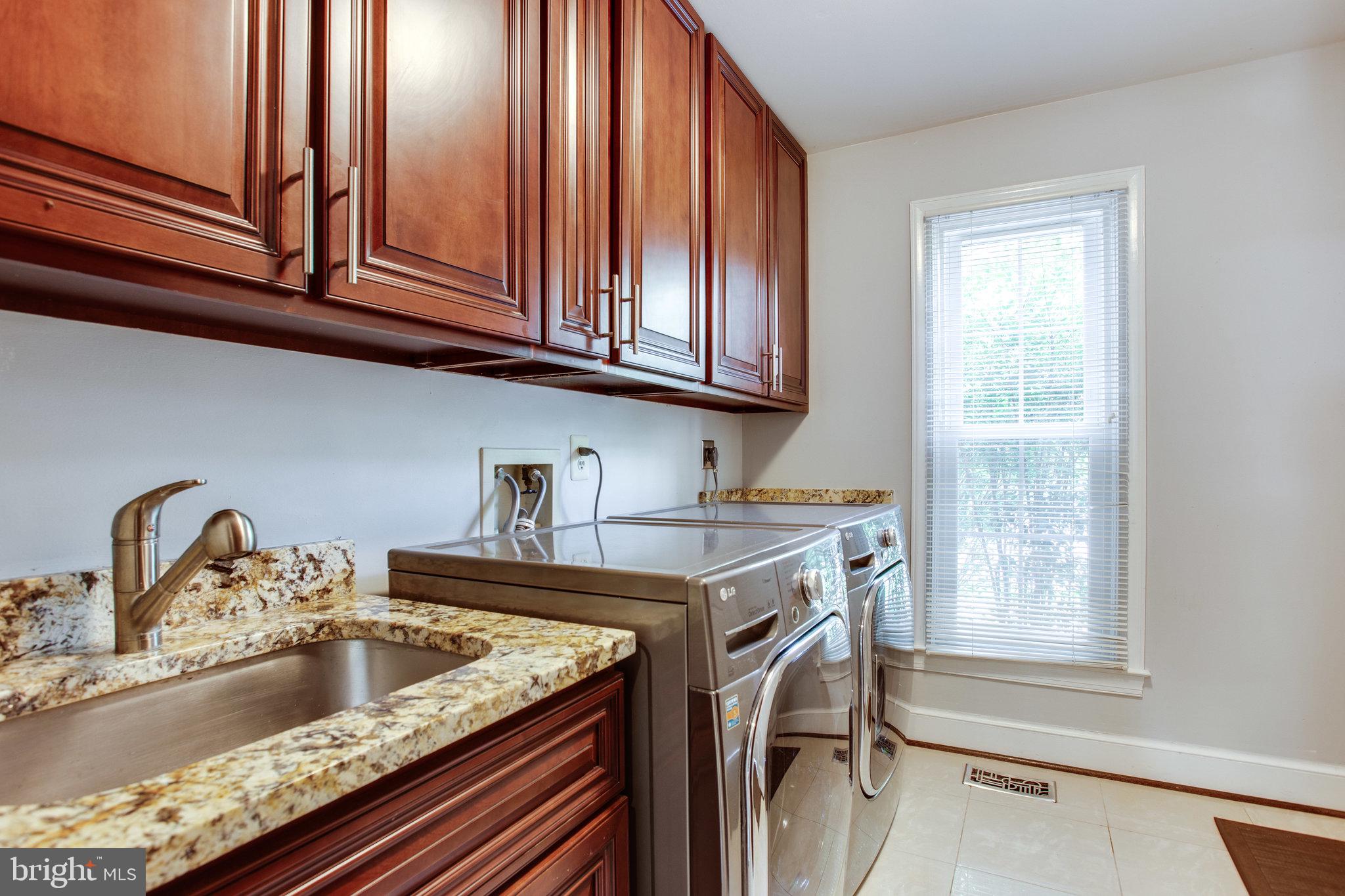 COLVIN MEADOW ESTATES - Residential