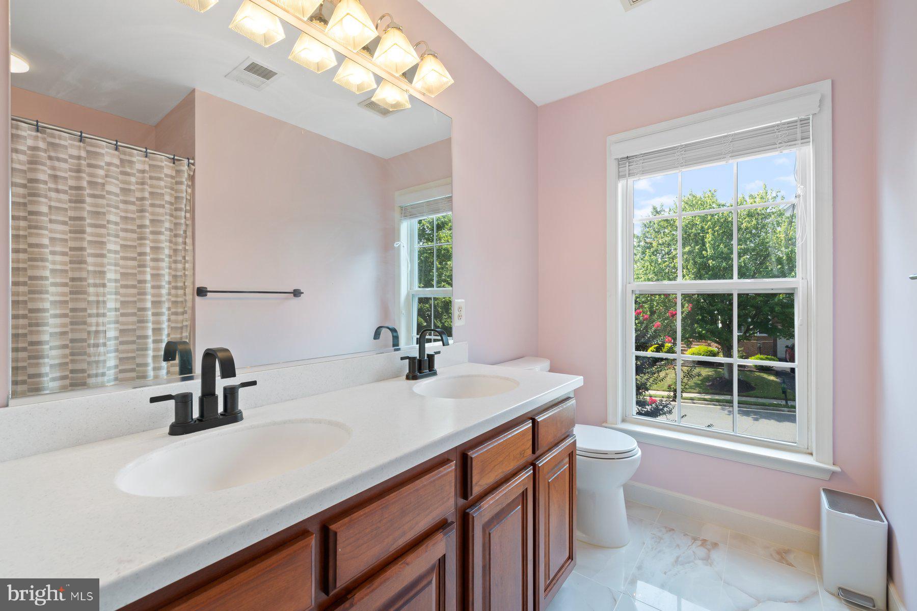 EDWARDS LANDING - Residential