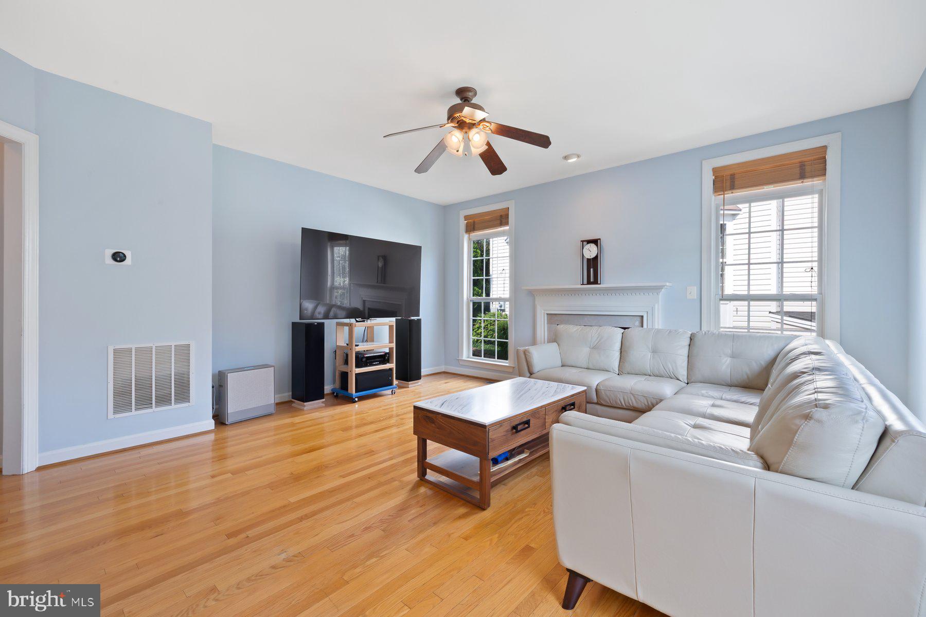 EDWARDS LANDING - Residential