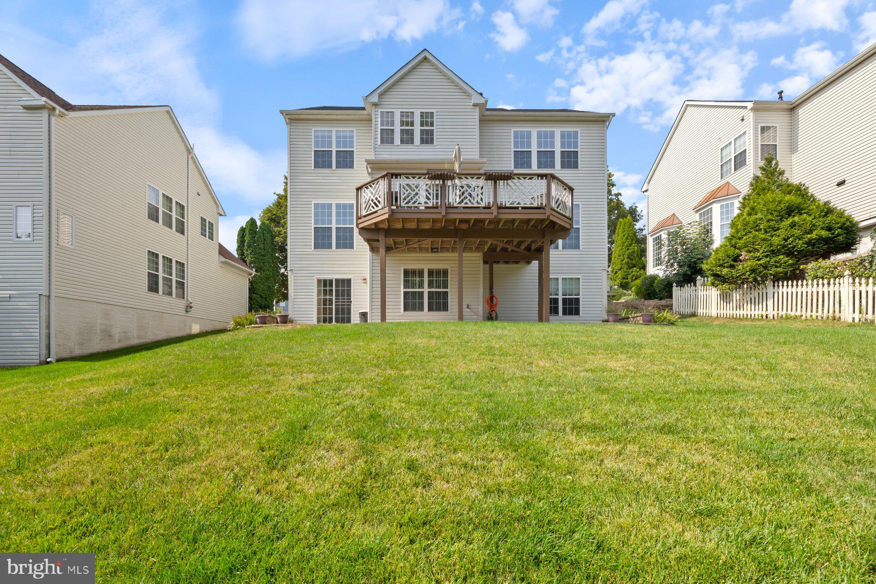 EDWARDS LANDING - Residential