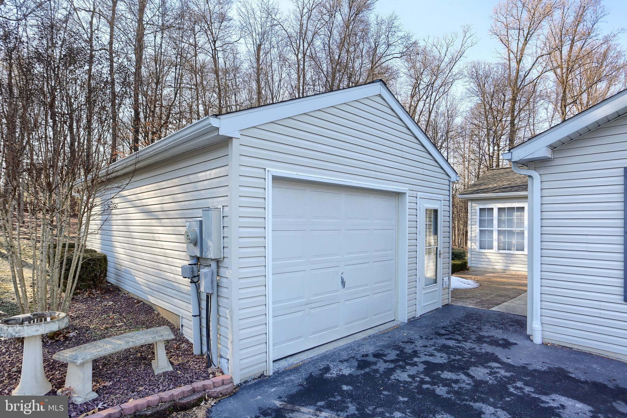 GRETNA SPRINGS COMMUNITY - Residential