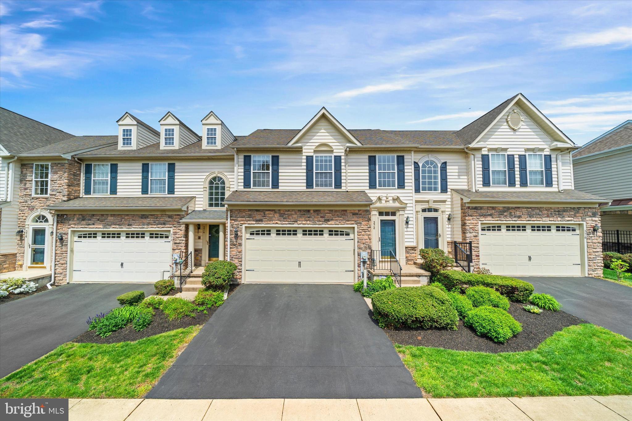 372 CASSELL COURT 372
