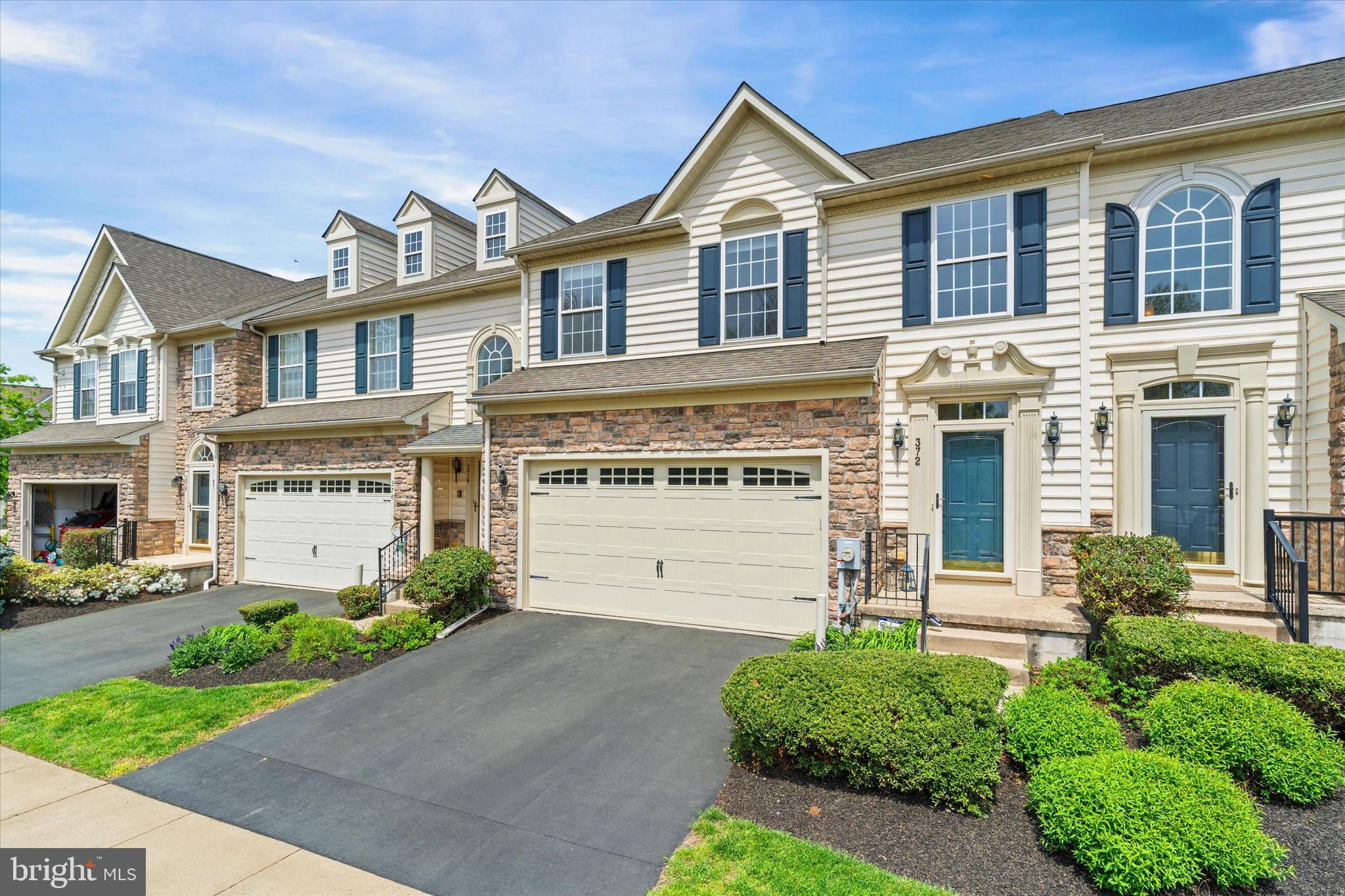 372 CASSELL COURT 372