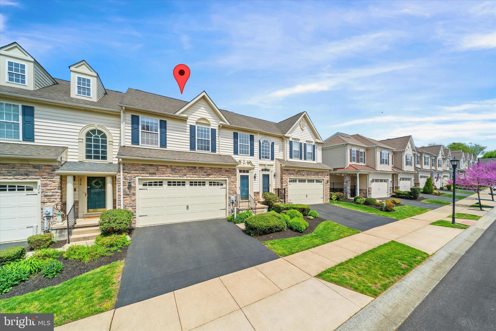 372 CASSELL COURT 372