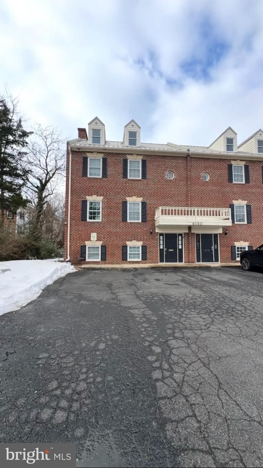 4160 CHAIN BRIDGE ROAD