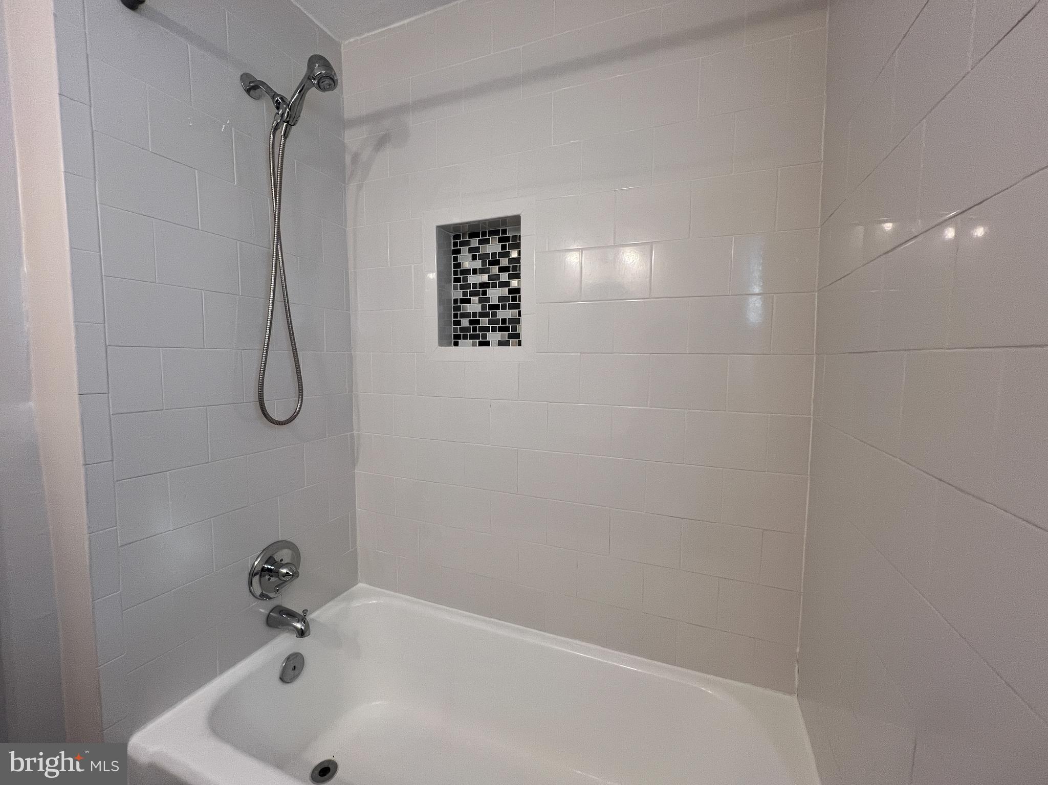 INDIAN SPRING VIEW - Residential Lease