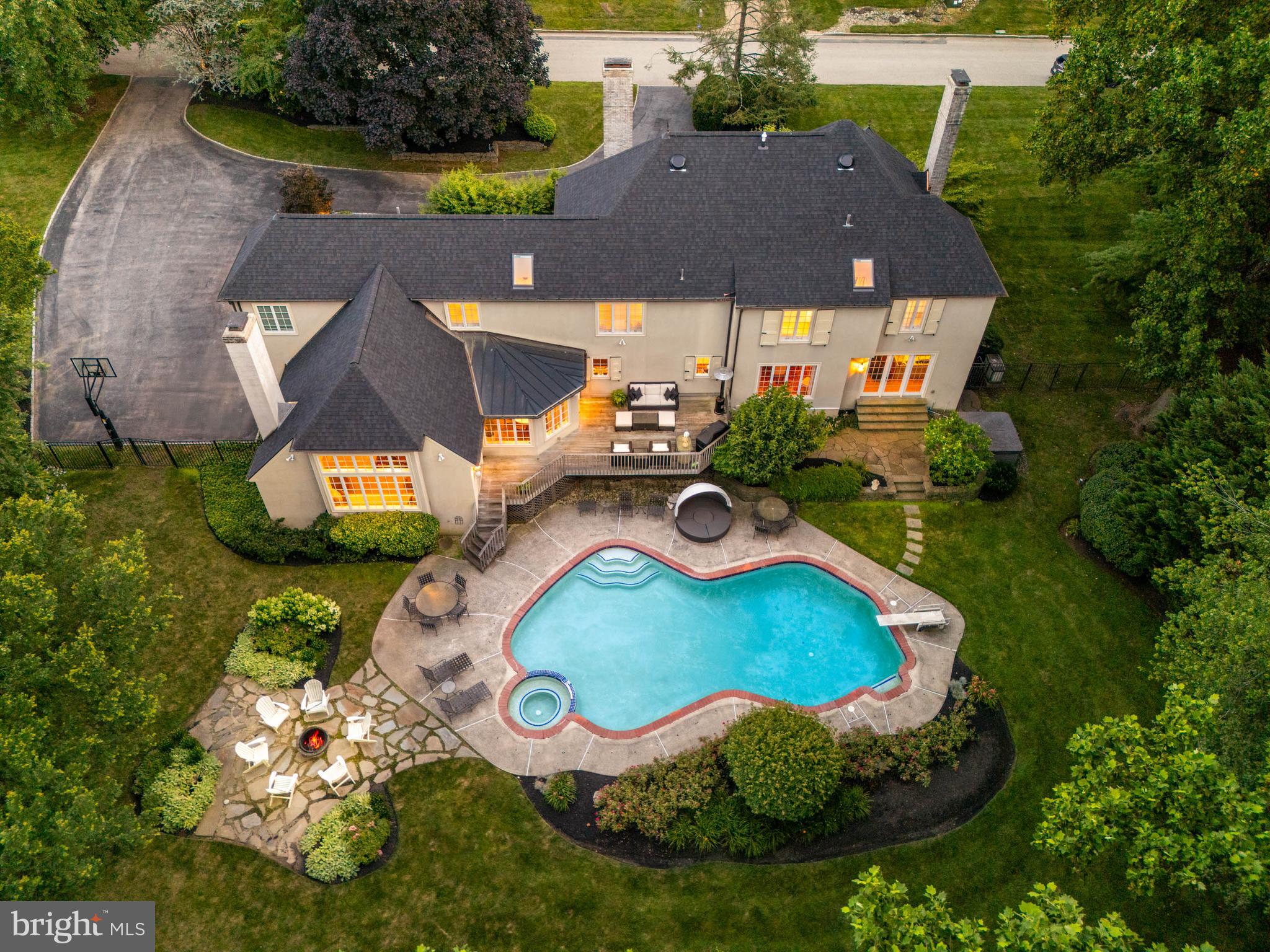 936 ROSCOMMON ROAD