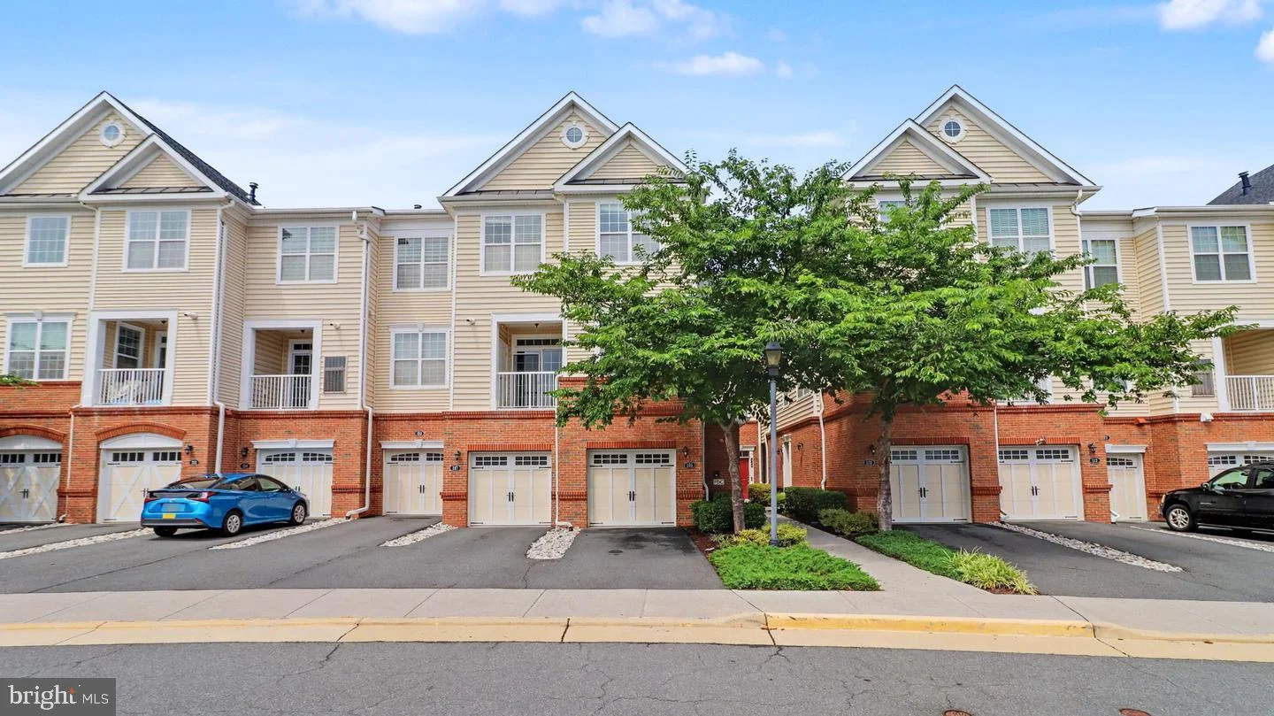 43031 Foxtrail Woods Terrace Unit 106