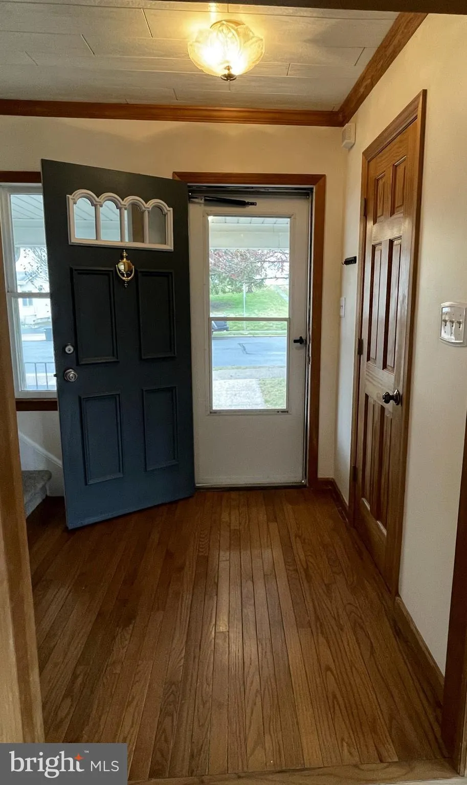 Hamilton, New Jersey 08619, United States, 2 Bedrooms Bedrooms, ,2 BathroomsBathrooms,Residential,Pending,89006