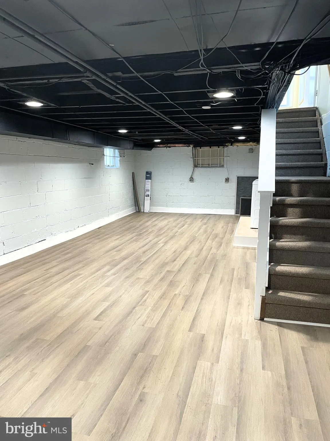 Hamilton, New Jersey 08619, United States, 2 Bedrooms Bedrooms, ,2 BathroomsBathrooms,Residential,Pending,89006