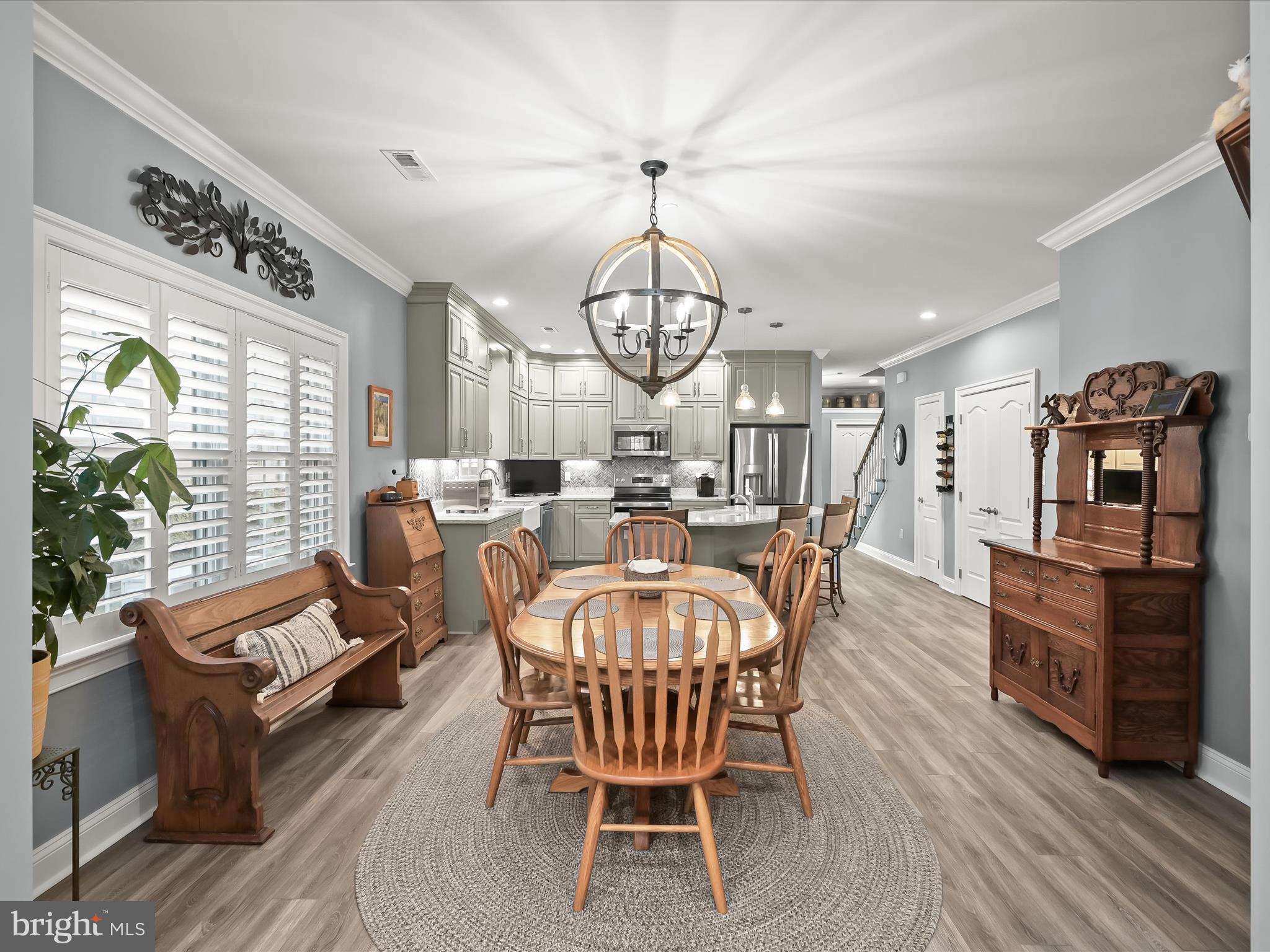 EMERALD POINTE - Residential