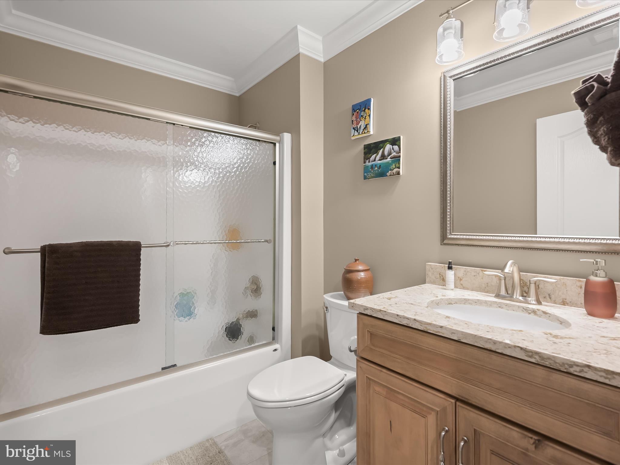 EMERALD POINTE - Residential