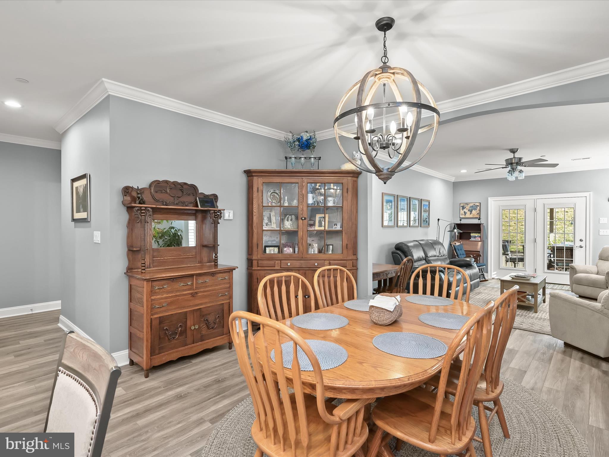 EMERALD POINTE - Residential