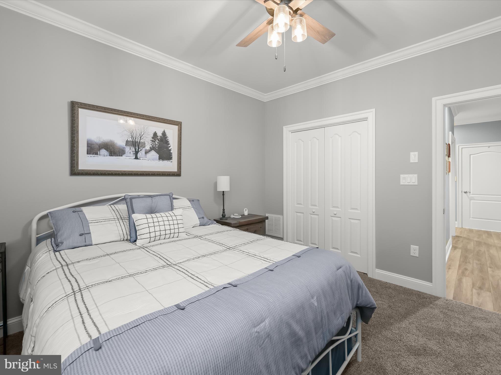 EMERALD POINTE - Residential