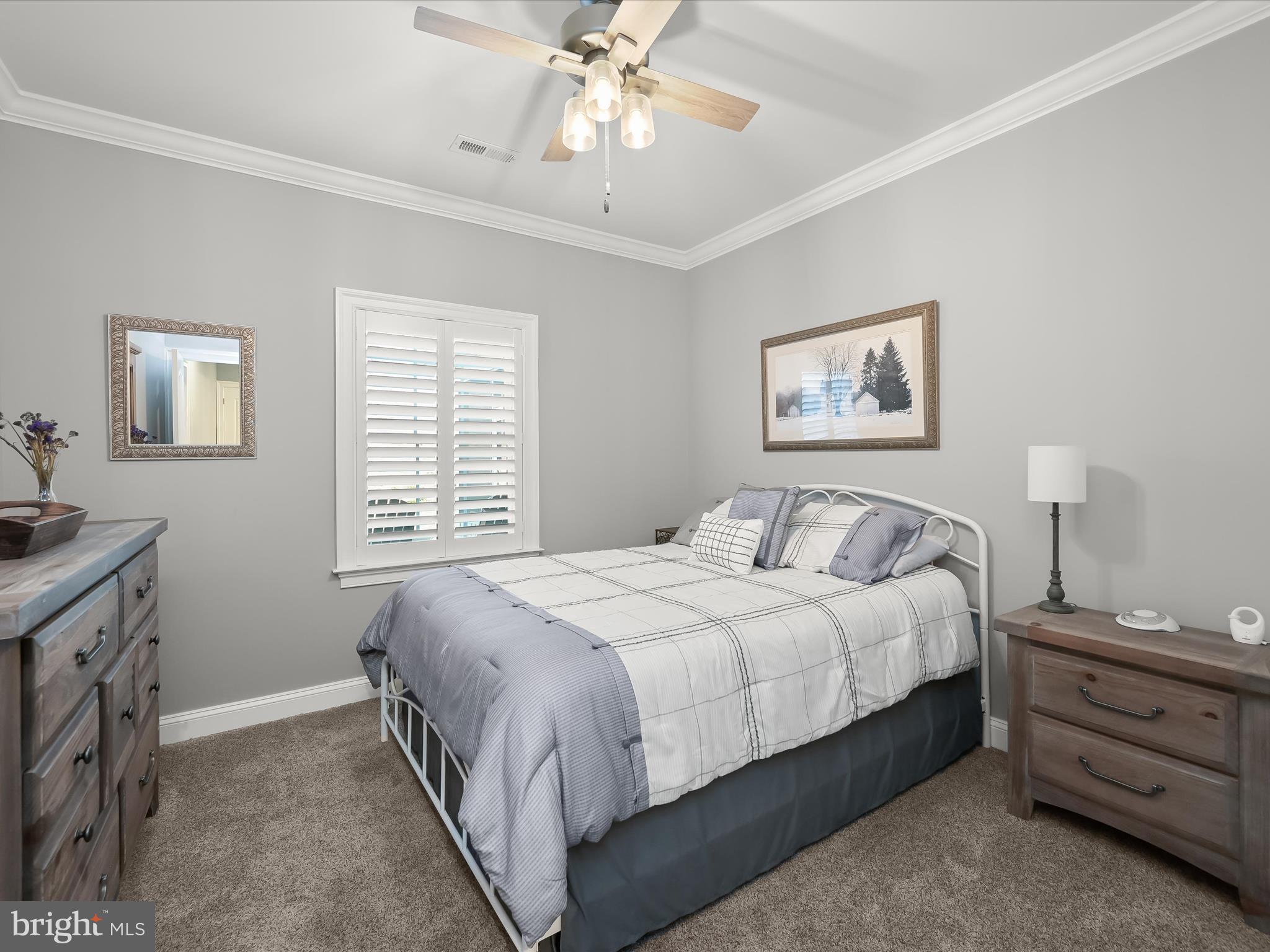 EMERALD POINTE - Residential