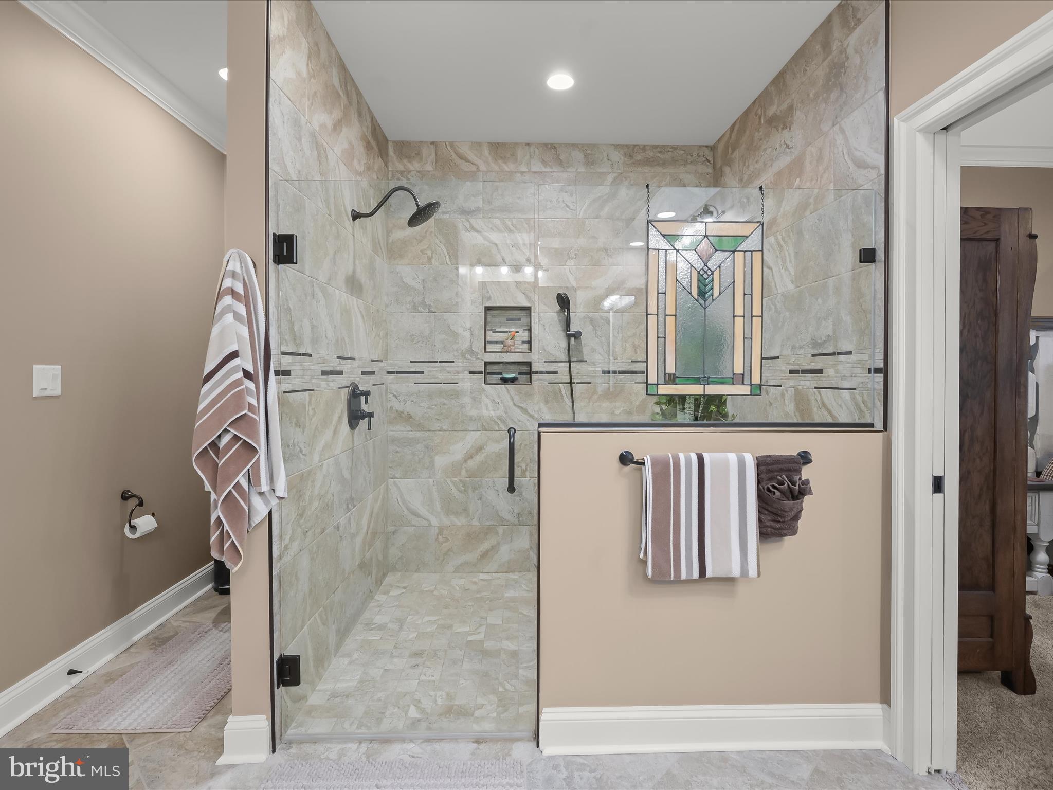 EMERALD POINTE - Residential