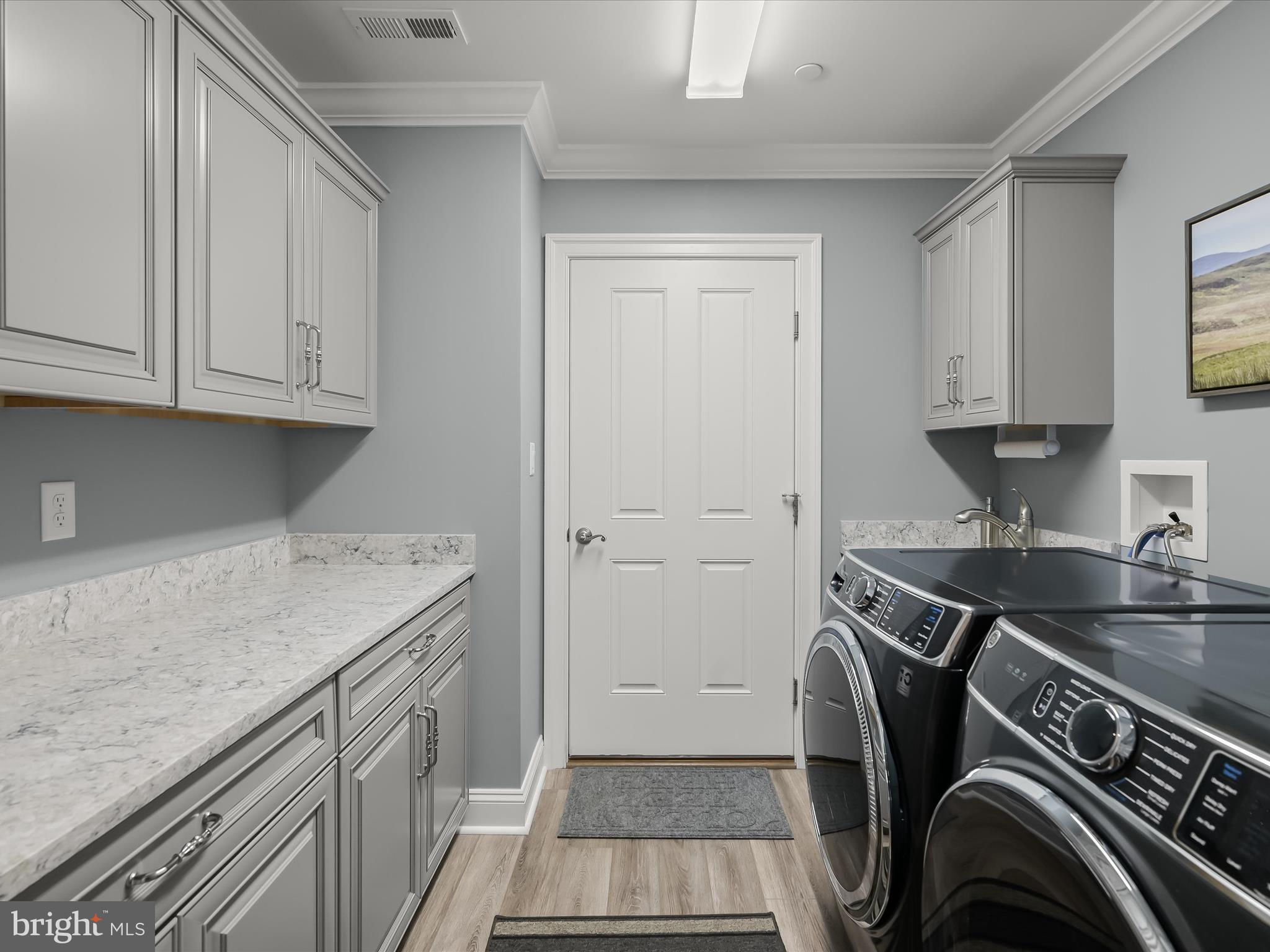 EMERALD POINTE - Residential