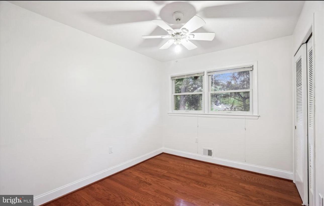 COLLEGE PARK WOODS - Residential Lease