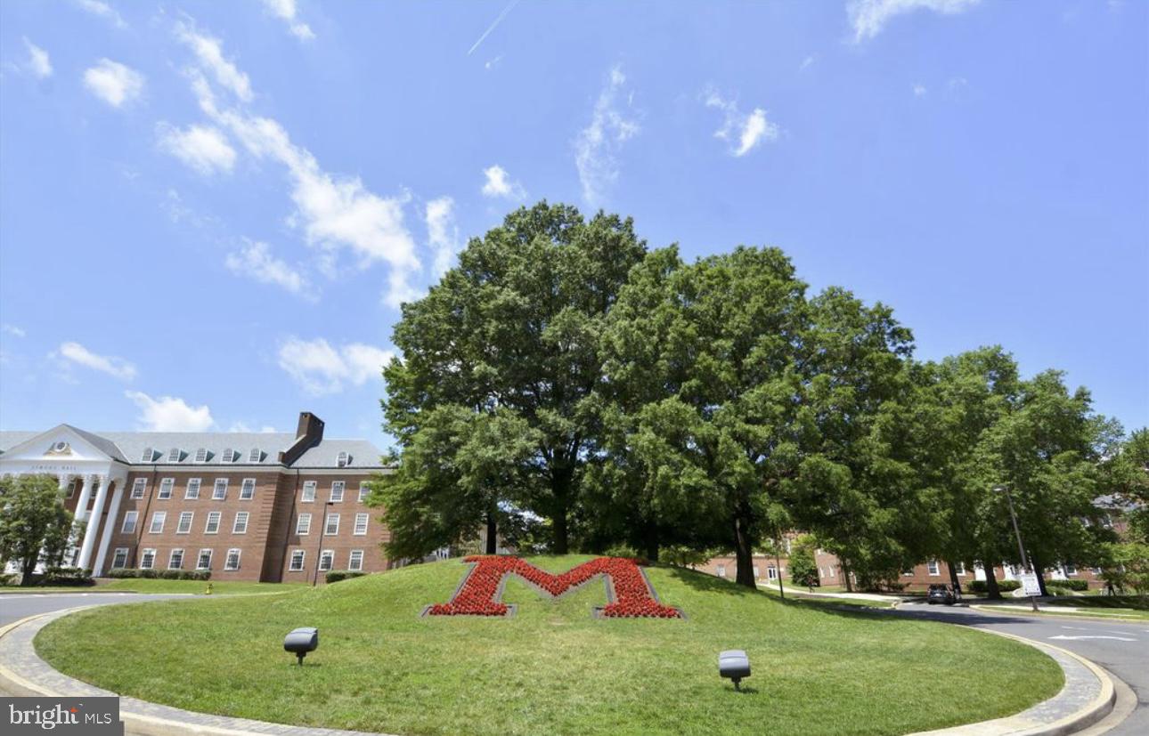 COLLEGE PARK WOODS - Residential Lease