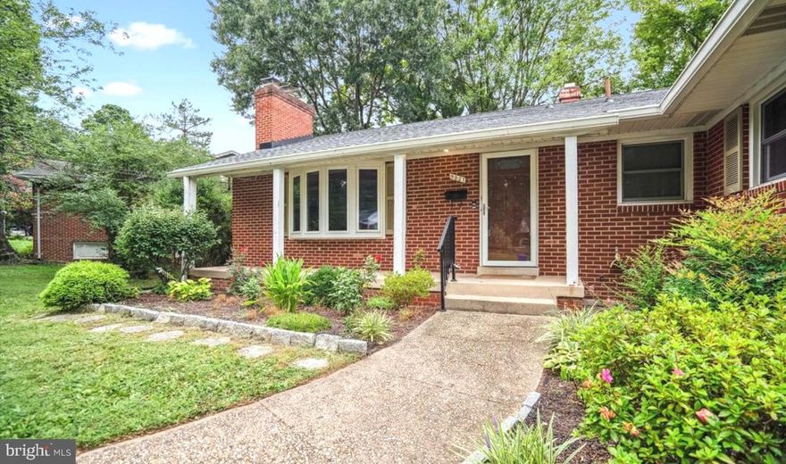 Beautifully renovated upper-level single-family home in College Park. Conveniently located near the University of Maryland, I-495, Route 50, and the BW Parkway. Features spacious rooms with hardwood floors throughout, a large eat-in kitchen, separate dining room, and a bright living/family room. Includes 4 bedrooms, 2 full baths, and a large deck overlooking a spacious backyard—perfect for outdoor gatherings or quiet evenings. Minimum 650 credit score required. Income verification and background check needed. Pets considered on a case-by-case basis with additional deposit. No smoking. Easy to show—schedule online or contact the listing agent.