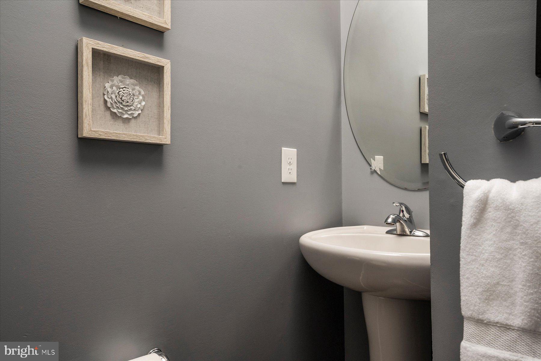 QUARTERFIELD KNOLLS - Residential