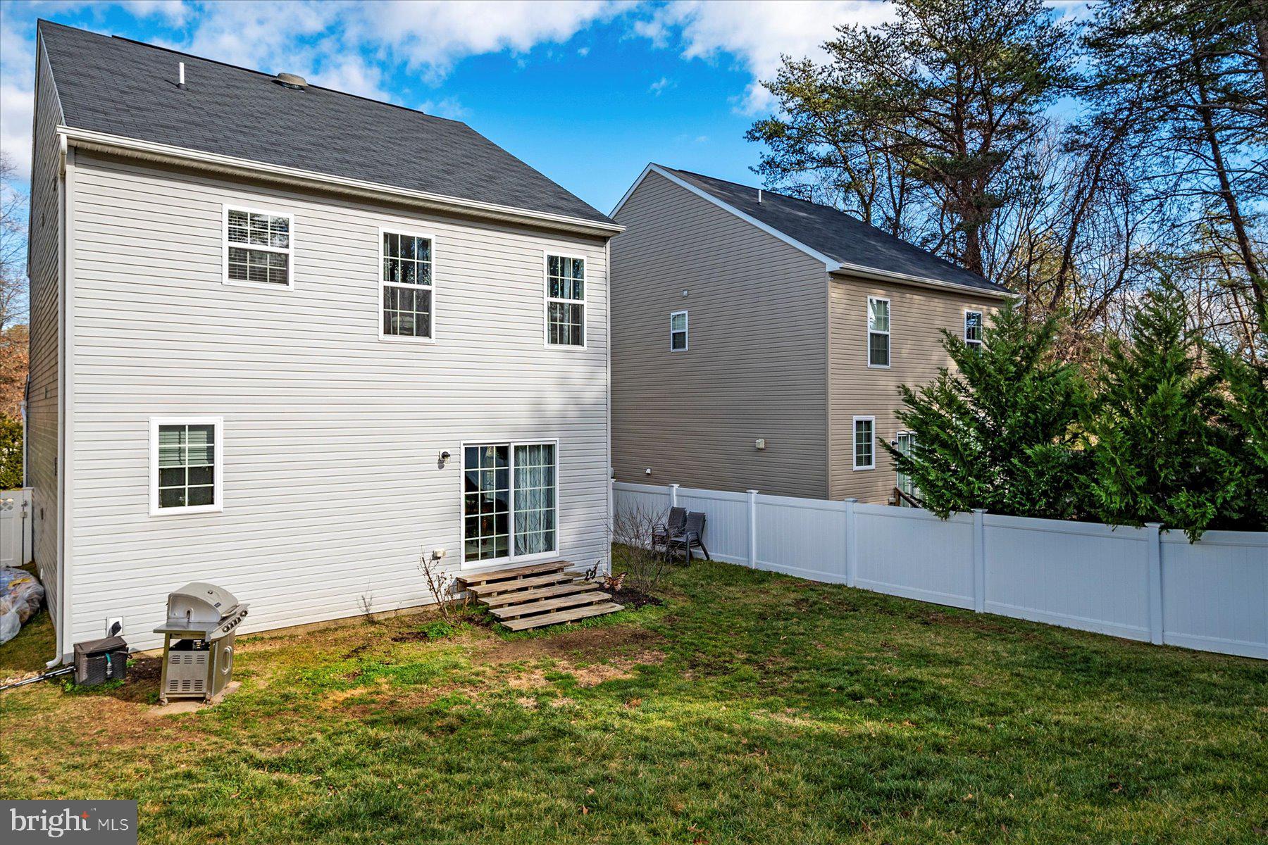 QUARTERFIELD KNOLLS - Residential