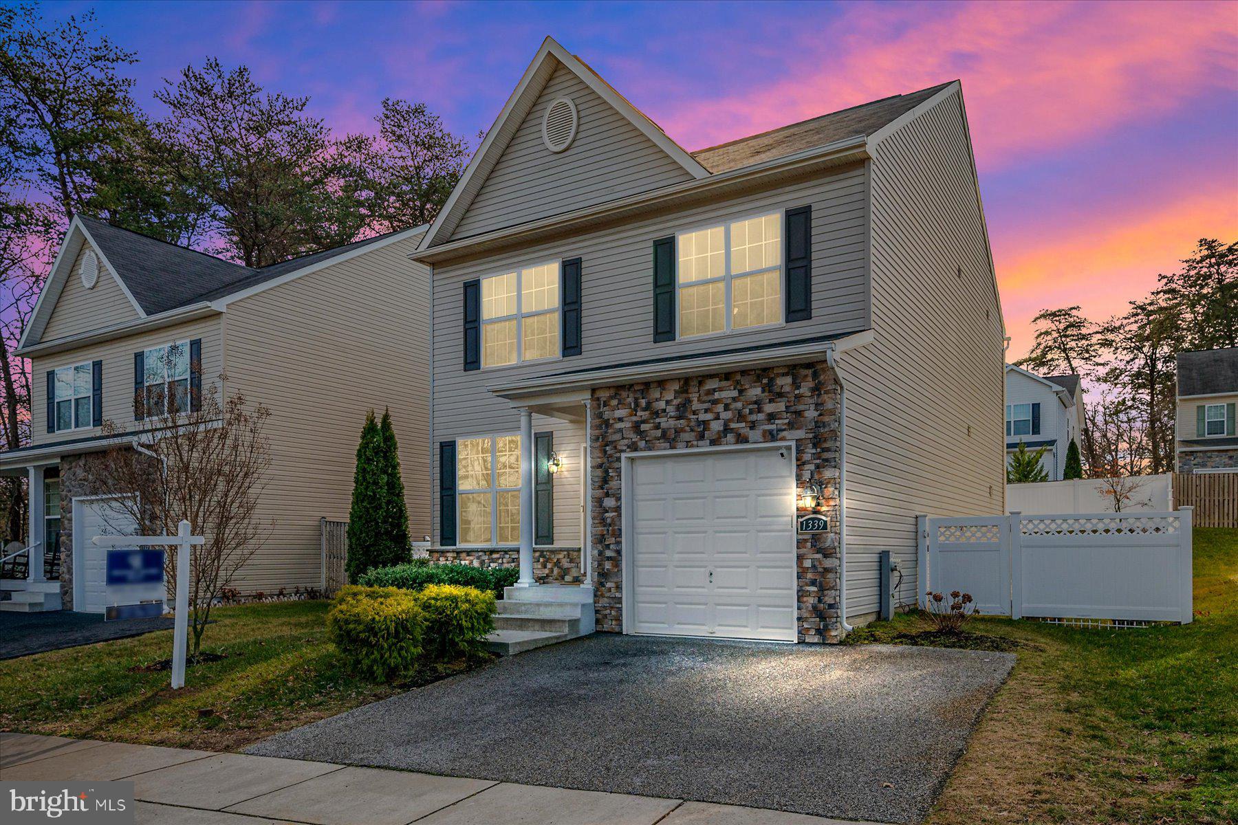 QUARTERFIELD KNOLLS - Residential