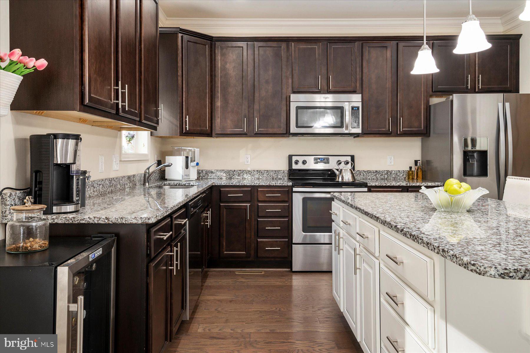 QUARTERFIELD KNOLLS - Residential