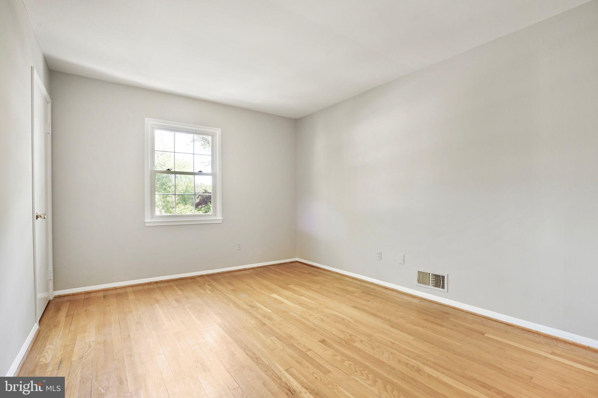 WEST SPRINGFIELD - Residential