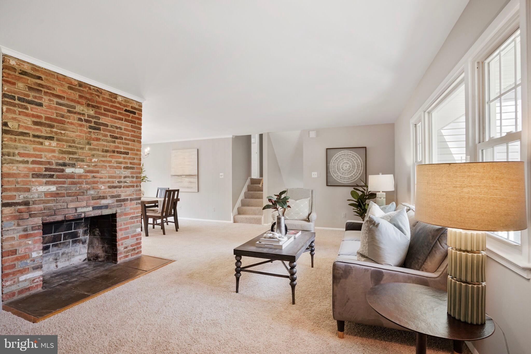 WEST SPRINGFIELD - Residential