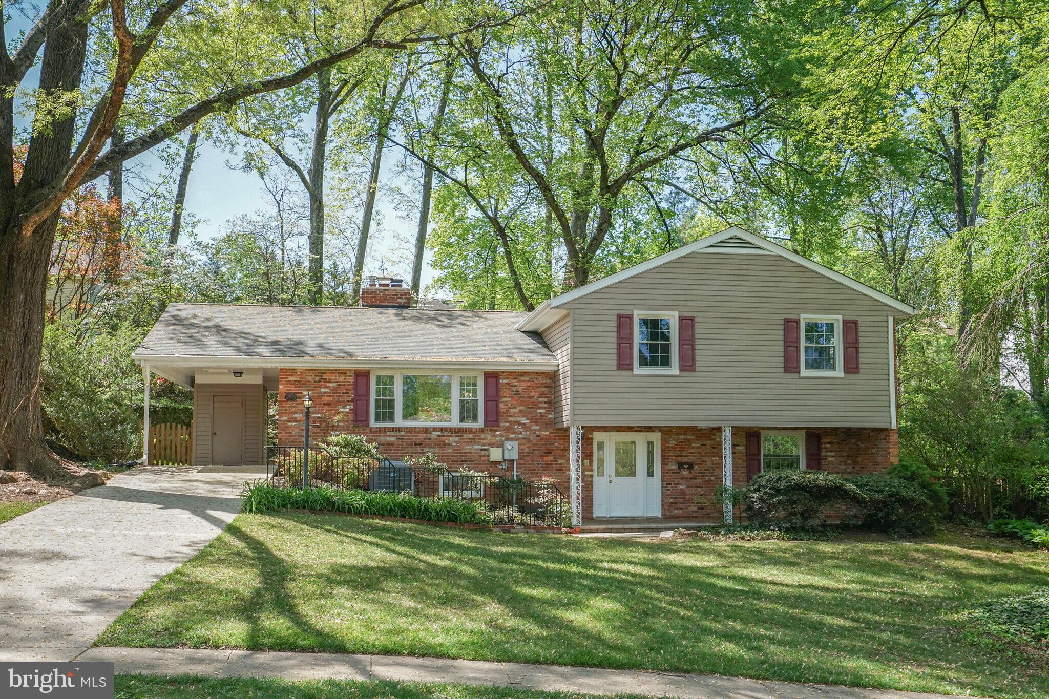 WEST SPRINGFIELD - Residential