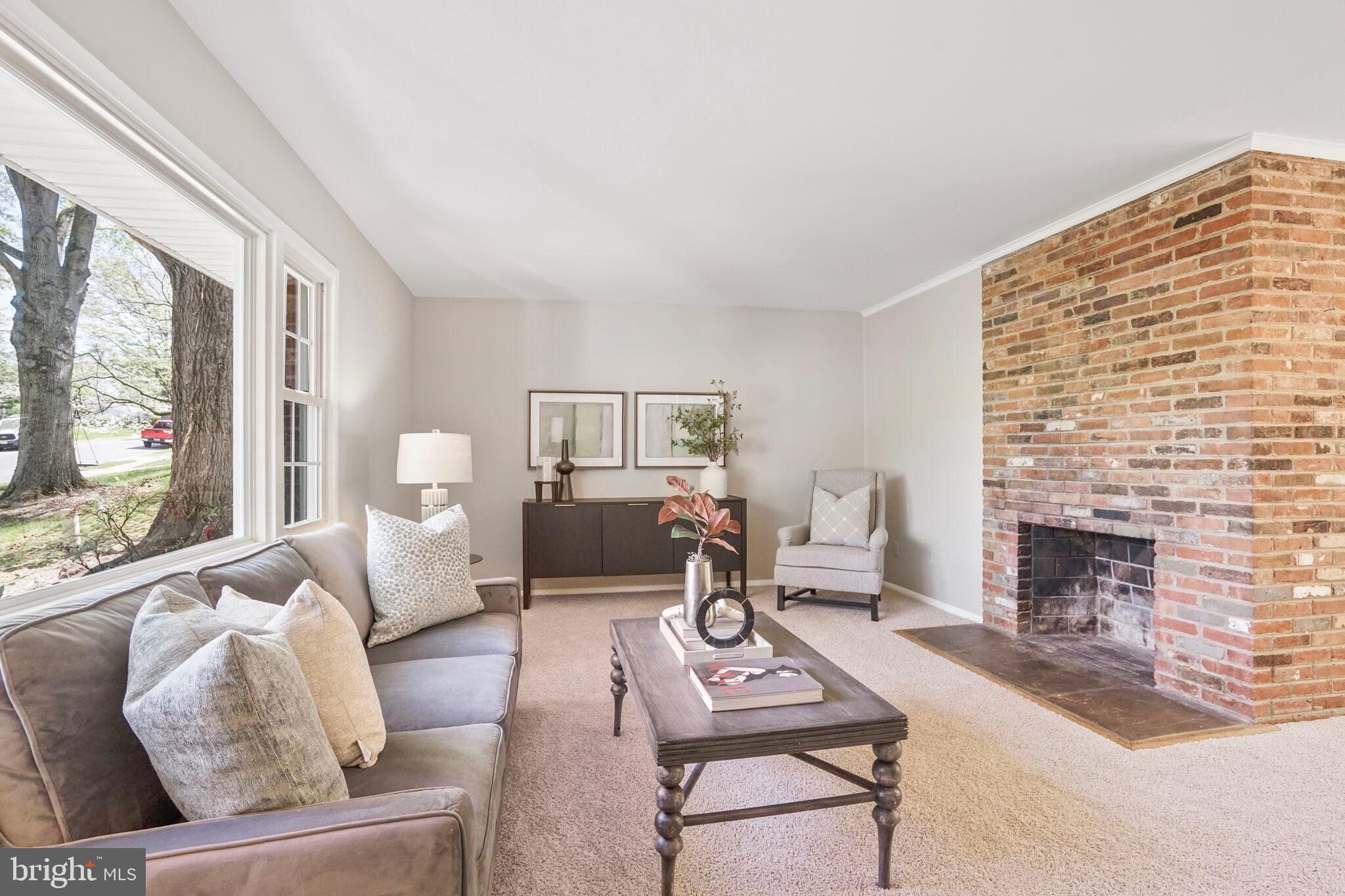 WEST SPRINGFIELD - Residential