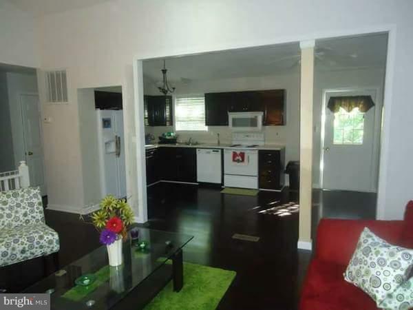 CHESAPEAKE RANCH ESTATES - Residential Lease