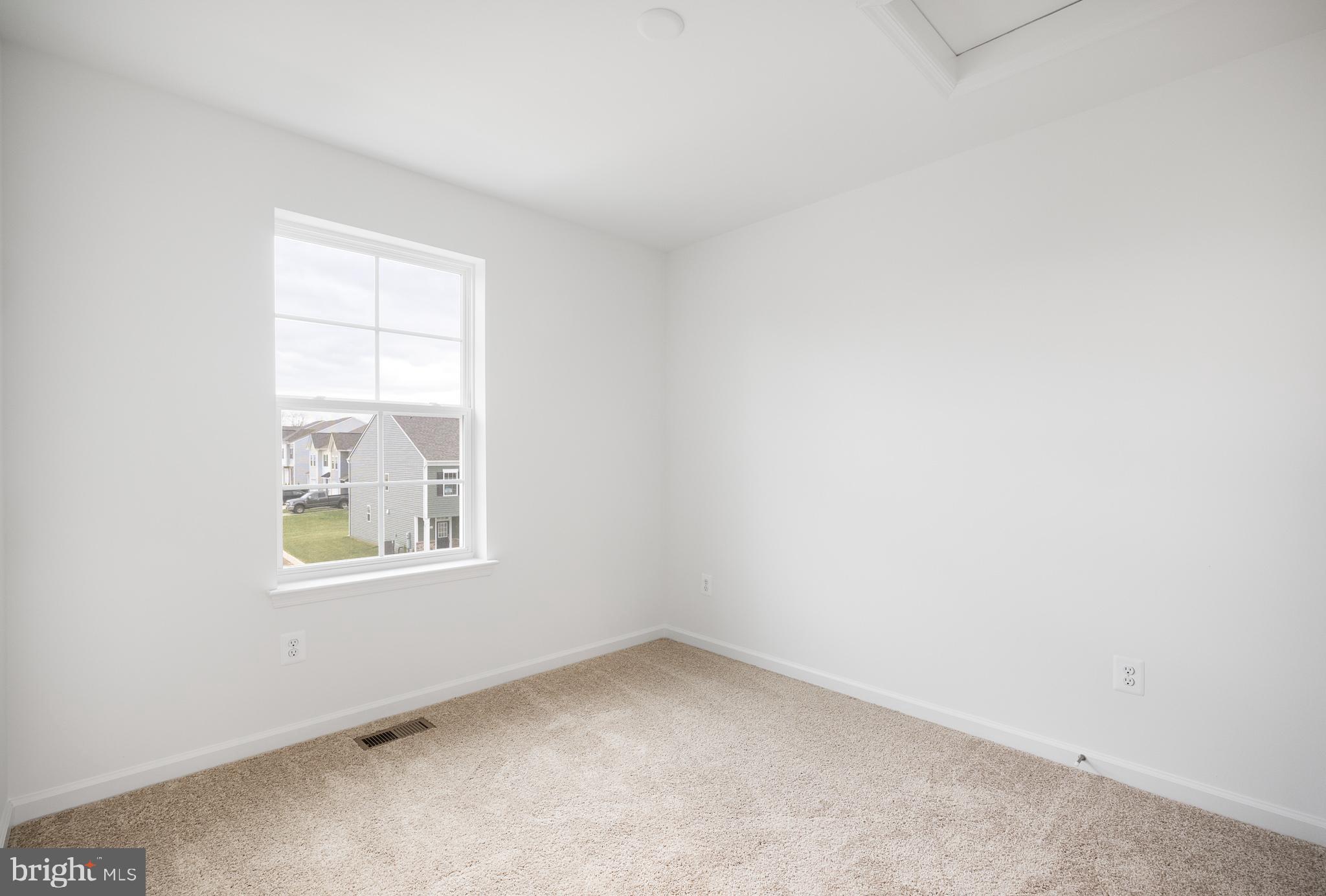 MCCAULEY CROSSING - Residential Lease