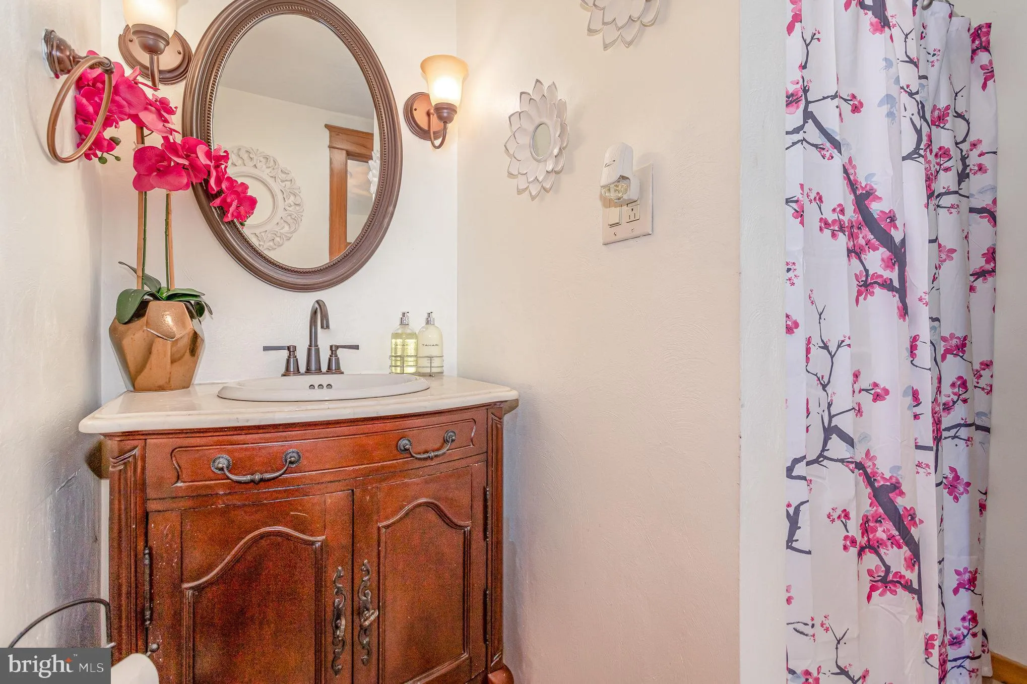 Thomasville, Pennsylvania 17364, United States, 3 Bedrooms Bedrooms, ,3 BathroomsBathrooms,Residential,Coming Soon,96235