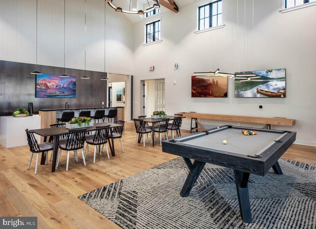 REGENCY AT WATERSIDE - Residential