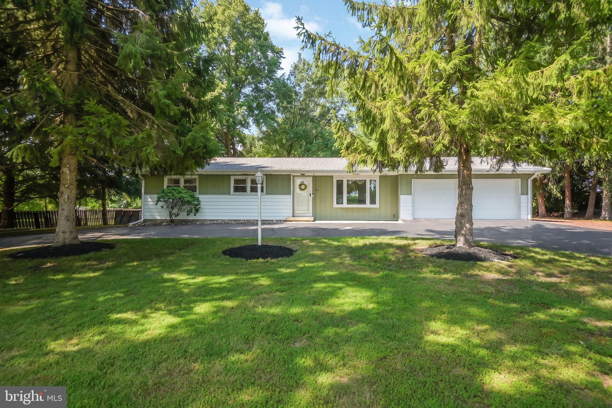 195 LAWRENCEVILLE PENNINGTON ROAD