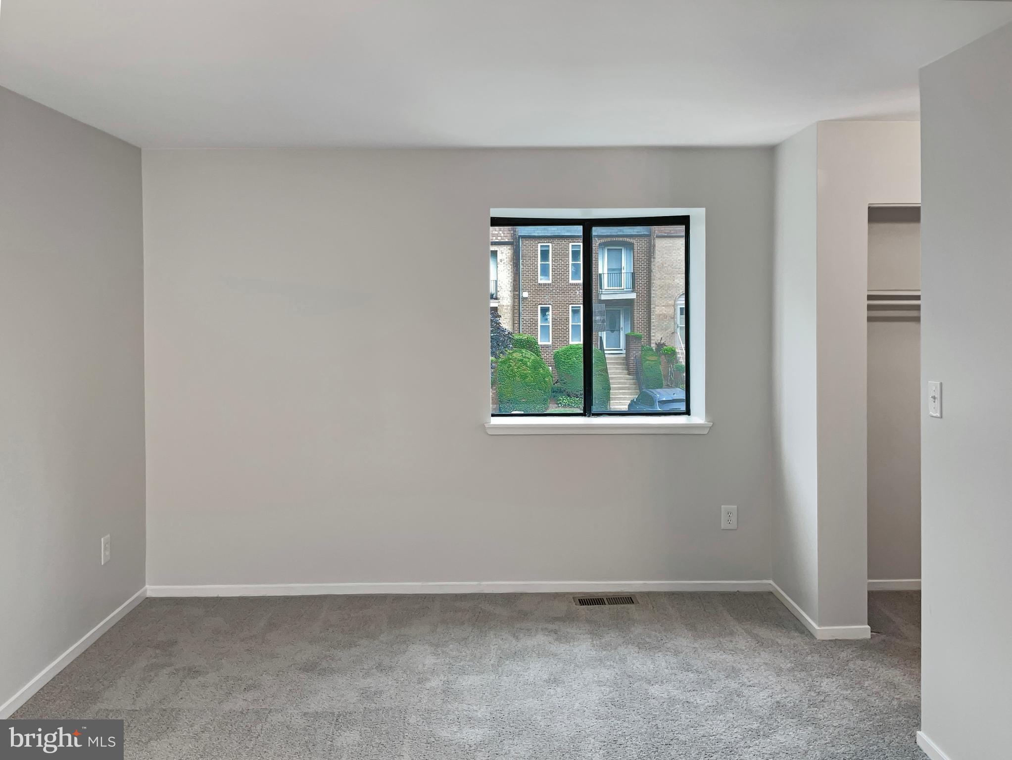 1700 TYVALE COURT