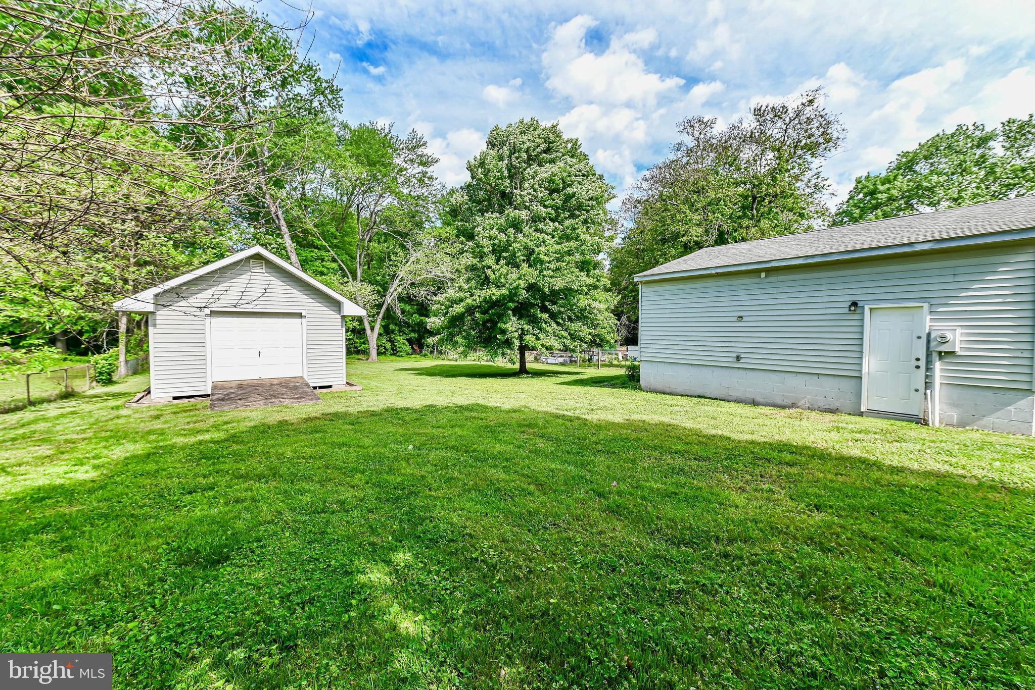 YORKSHIRE ACRES - Residential