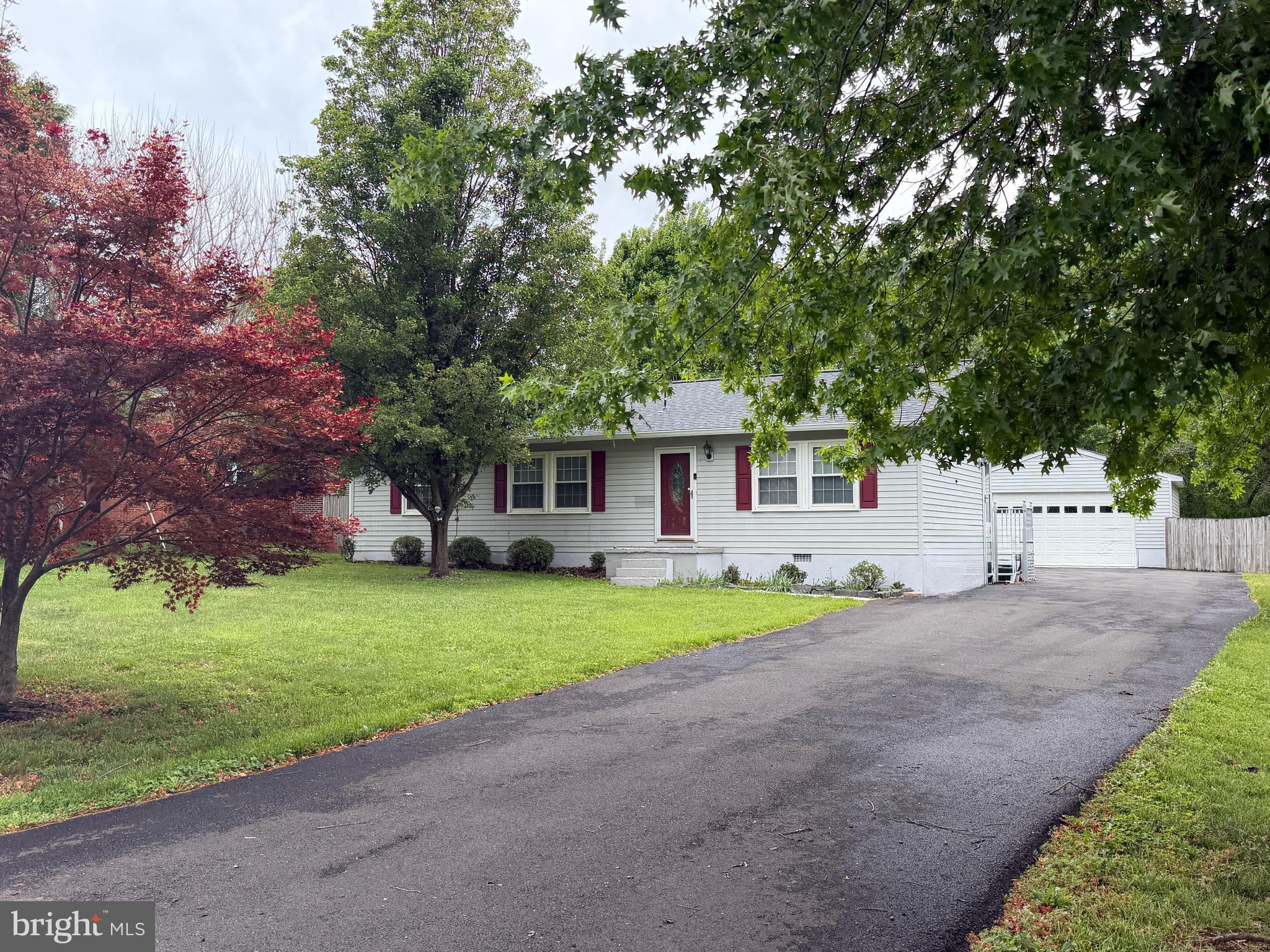 YORKSHIRE ACRES - Residential
