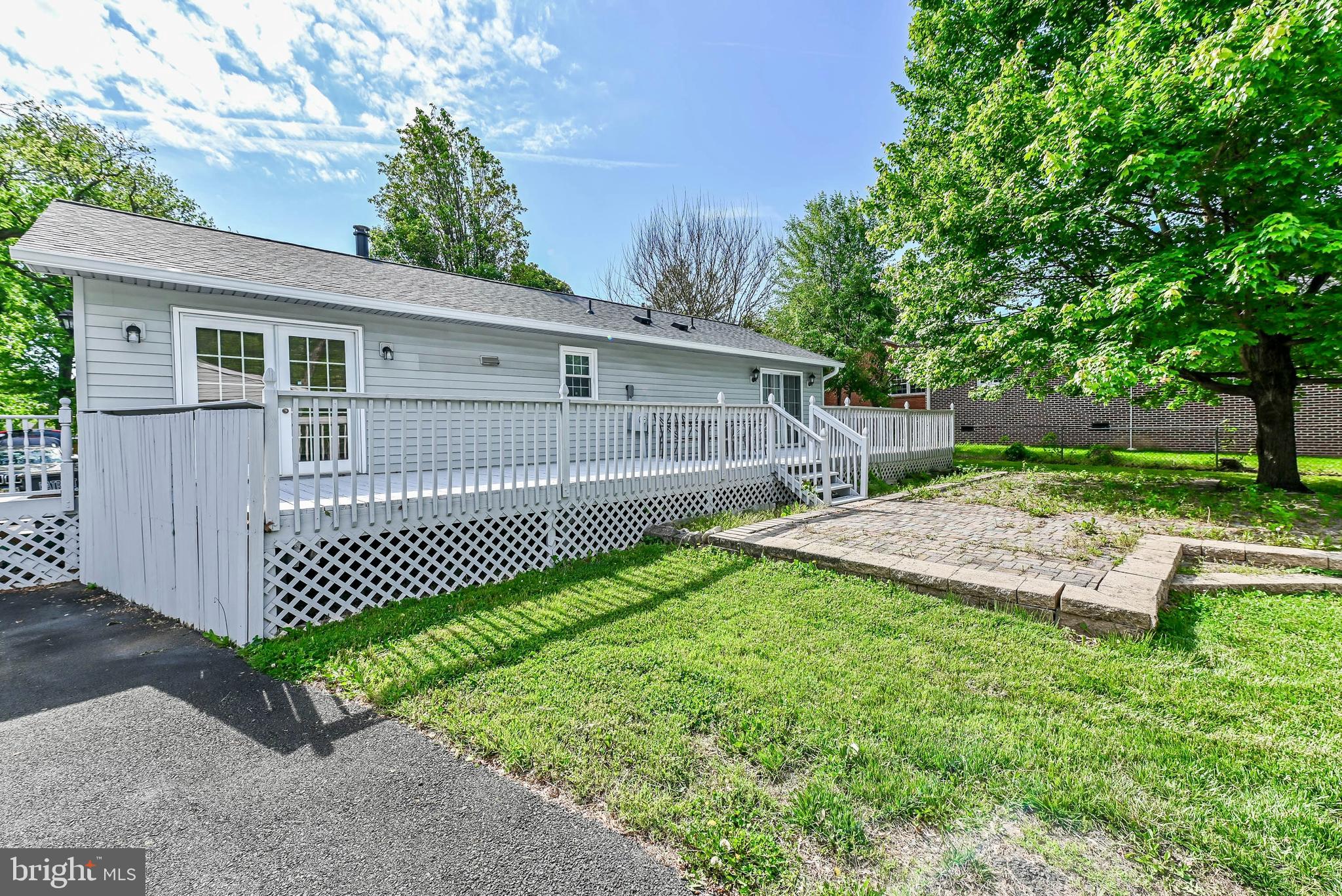 YORKSHIRE ACRES - Residential