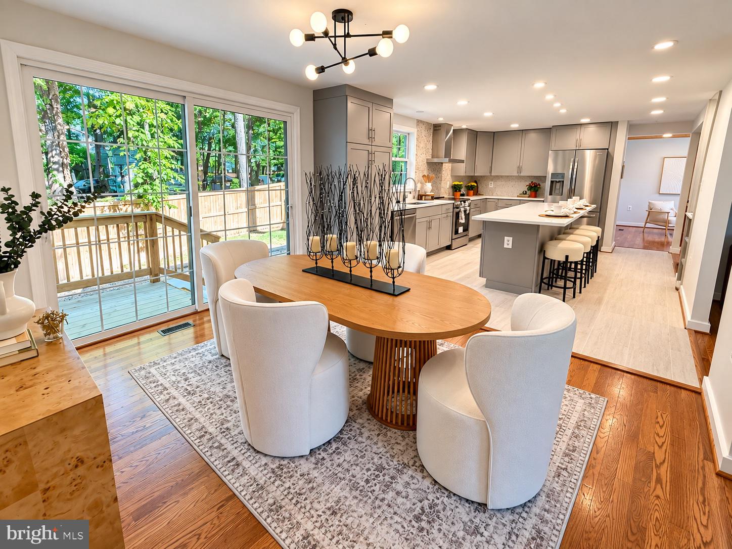 2283 DOSINIA COURT