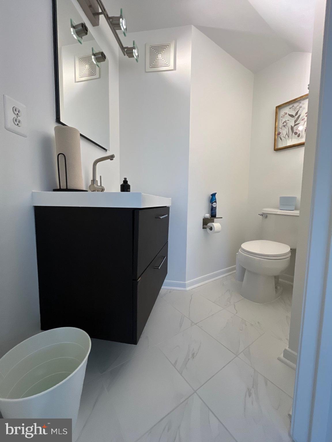 FAIR LAKES CONDO - Residential Lease